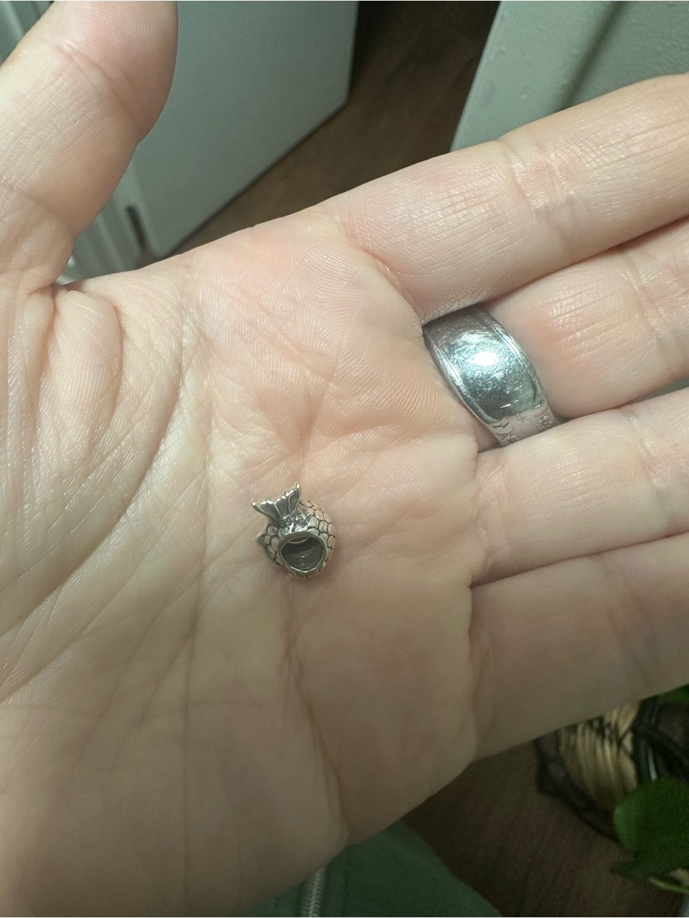 Pandora retired fish charm - Picture 3 of 4